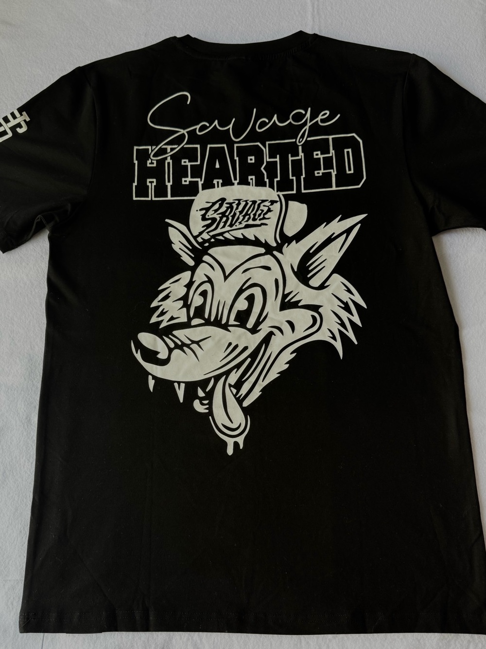 NWT Savage Hearted Wolf Graphic Streetwear Tee Medium